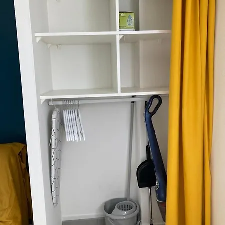 Agreable Studio A 2 Pas Du Centre Avec Local Velos * Nantes