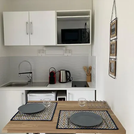 Appartement Agreable Studio A 2 Pas Du Centre Avec Local Velos