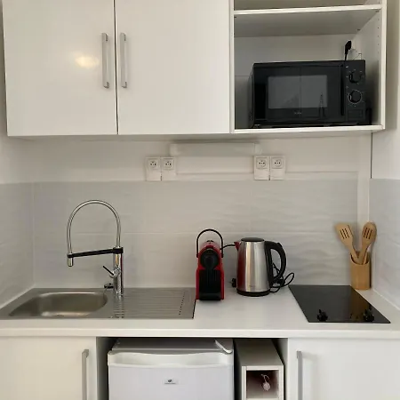Appartement Agreable Studio A 2 Pas Du Centre Avec Local Velos